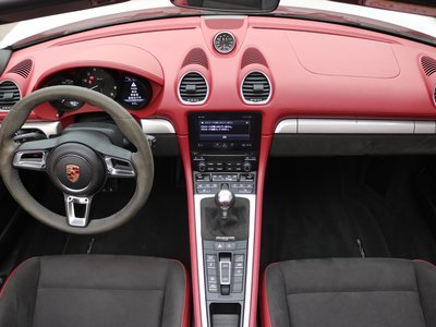 2021 Porsche 718 SPYDER 照片 9