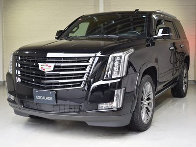 CADILLAC ESCALADE - 1