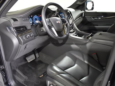 CADILLAC ESCALADE - 4