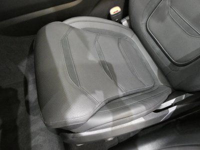 صورة مصغرة 37 لـ 2024 Mercedes-BENZ GLC AMG
