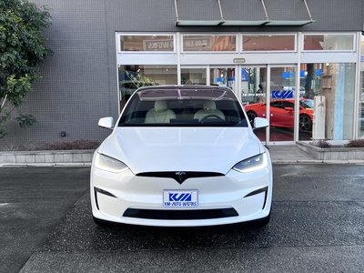TESLA MODEL X - 7