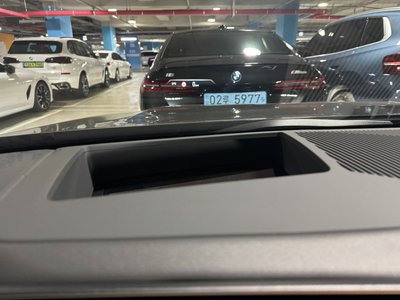 2025 BMW 5 SERIES thumbnail 13