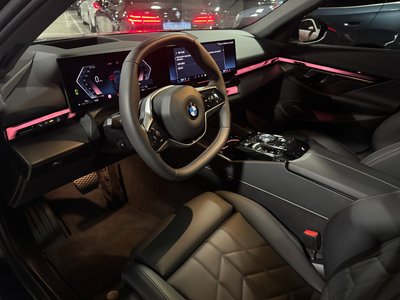 2025 BMW 5 SERIES — фото 10