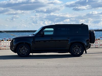 LAND ROVER DEFENDER - 3