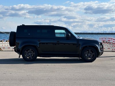 LAND ROVER DEFENDER - 9