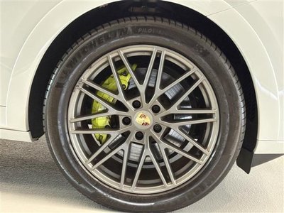 2024 Porsche CAYENNE thumbnail 12