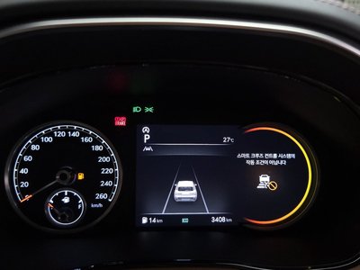 صورة 8 لـ 2022 Genesis GV70