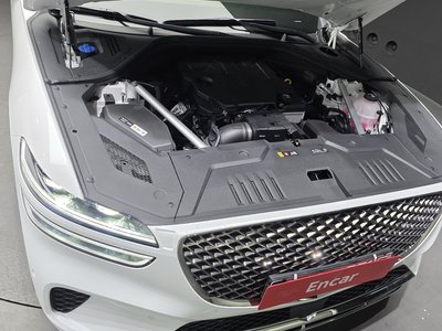 صورة 7 لـ 2022 Genesis GV70
