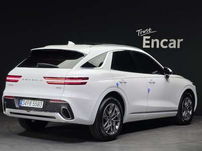صورة 3 لـ 2022 Genesis GV70