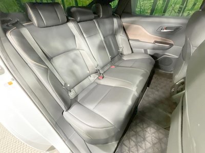 TOYOTA CROWN CROSSOVER - 10