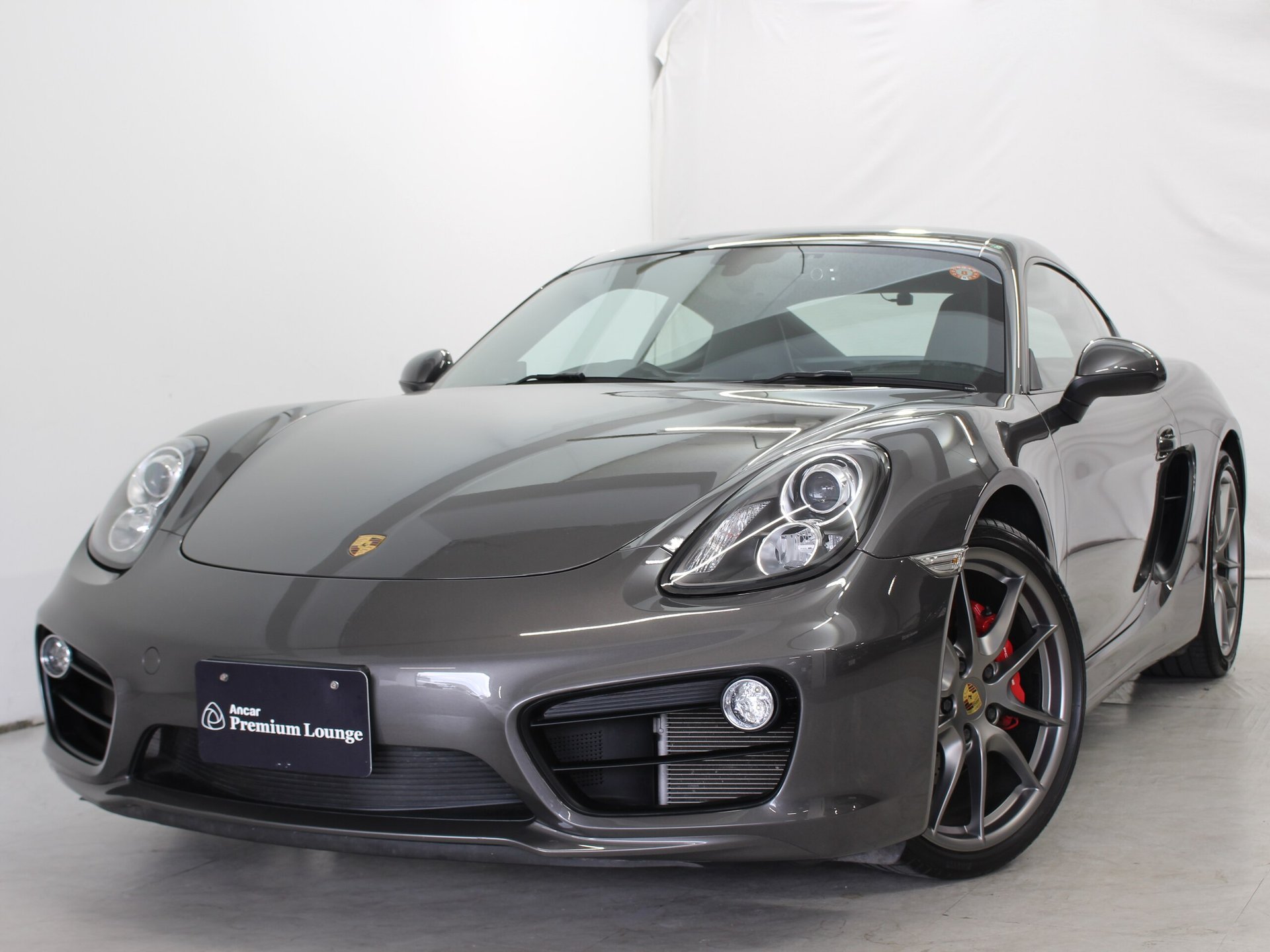 PORSCHE CAYMAN - View 1