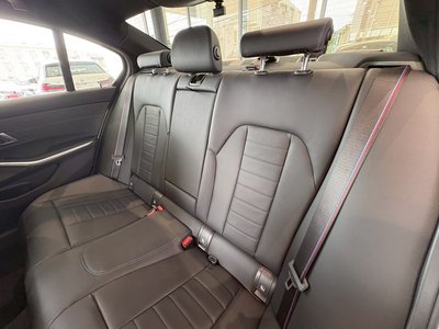 صورة مصغرة 21 لـ 2025 BMW 3 SERIES