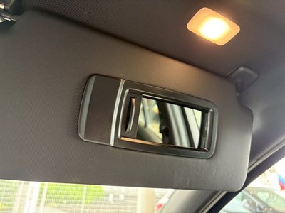 صورة مصغرة 28 لـ 2025 BMW 3 SERIES