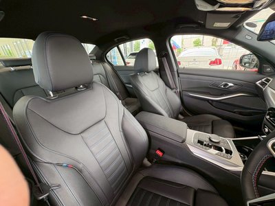 2025 BMW 3 SERIES 照片 10