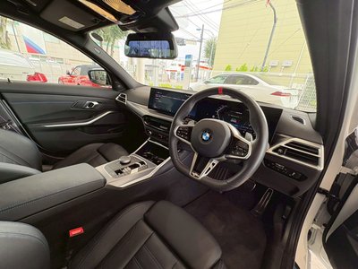 2025 BMW 3 SERIES 照片 9