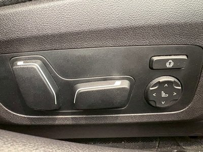 صورة مصغرة 11 لـ 2025 BMW 3 SERIES