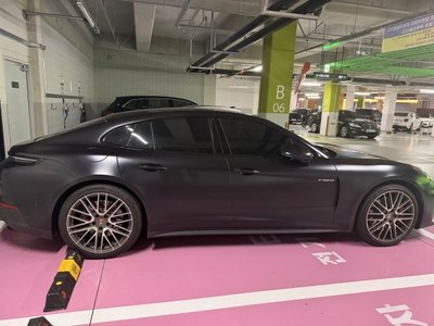صورة 2 لـ 2025 Porsche PANAMERA
