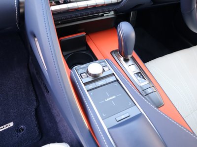 صورة مصغرة 64 لـ 2019 Lexus LC
