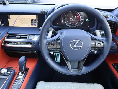 صورة مصغرة 56 لـ 2019 Lexus LC