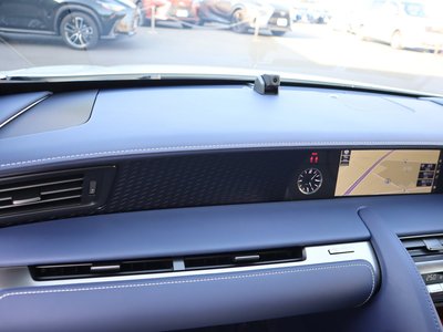 صورة مصغرة 66 لـ 2019 Lexus LC