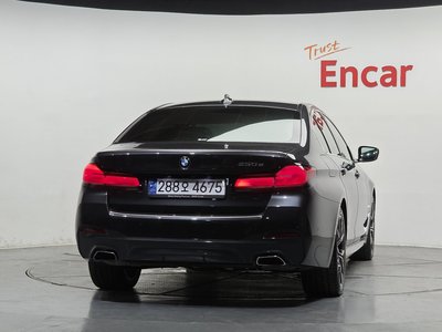 2021 BMW 5 SERIES 照片 4
