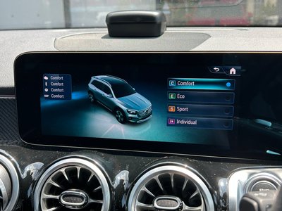 2025 Mercedes-BENZ GLB 缩略图 33