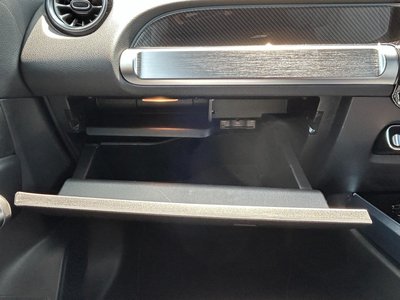 2025 Mercedes-BENZ GLB 缩略图 37
