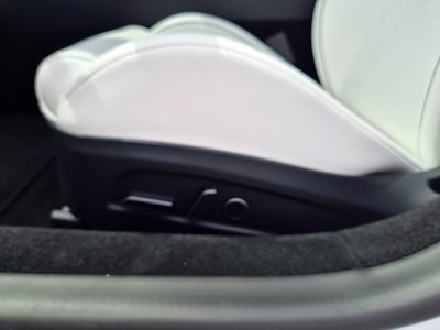 صورة مصغرة 13 لـ 2026 Tesla MODEL 3