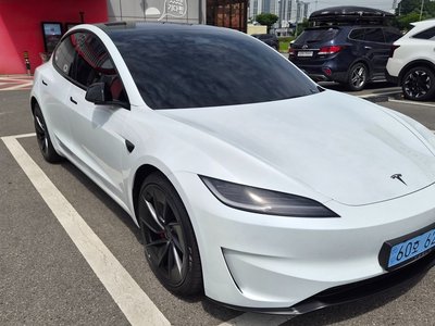 صورة 5 لـ 2026 Tesla MODEL 3