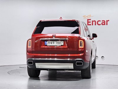 ROLLS-ROYCE CULLINAN - 4