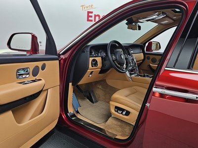 ROLLS-ROYCE CULLINAN - 10