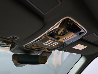 2021 LAND Rover RANGE ROVER — миниатюра 32