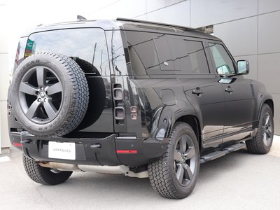 LAND ROVER DEFENDER - 4
