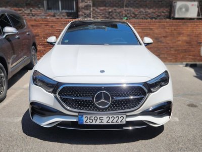 MERCEDES-BENZ E-CLASS - 4