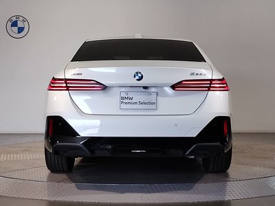 BMW 5 SERIES - 8
