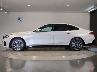 BMW 5 SERIES - 6