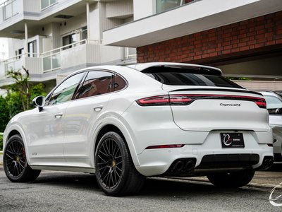 PORSCHE CAYENNE - 8