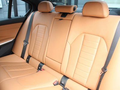 صورة مصغرة 35 لـ 2019 BMW 3 SERIES