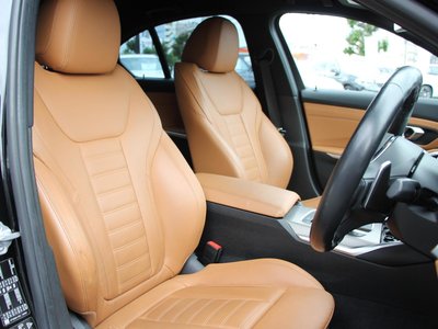 BMW 3 SERIES - 3