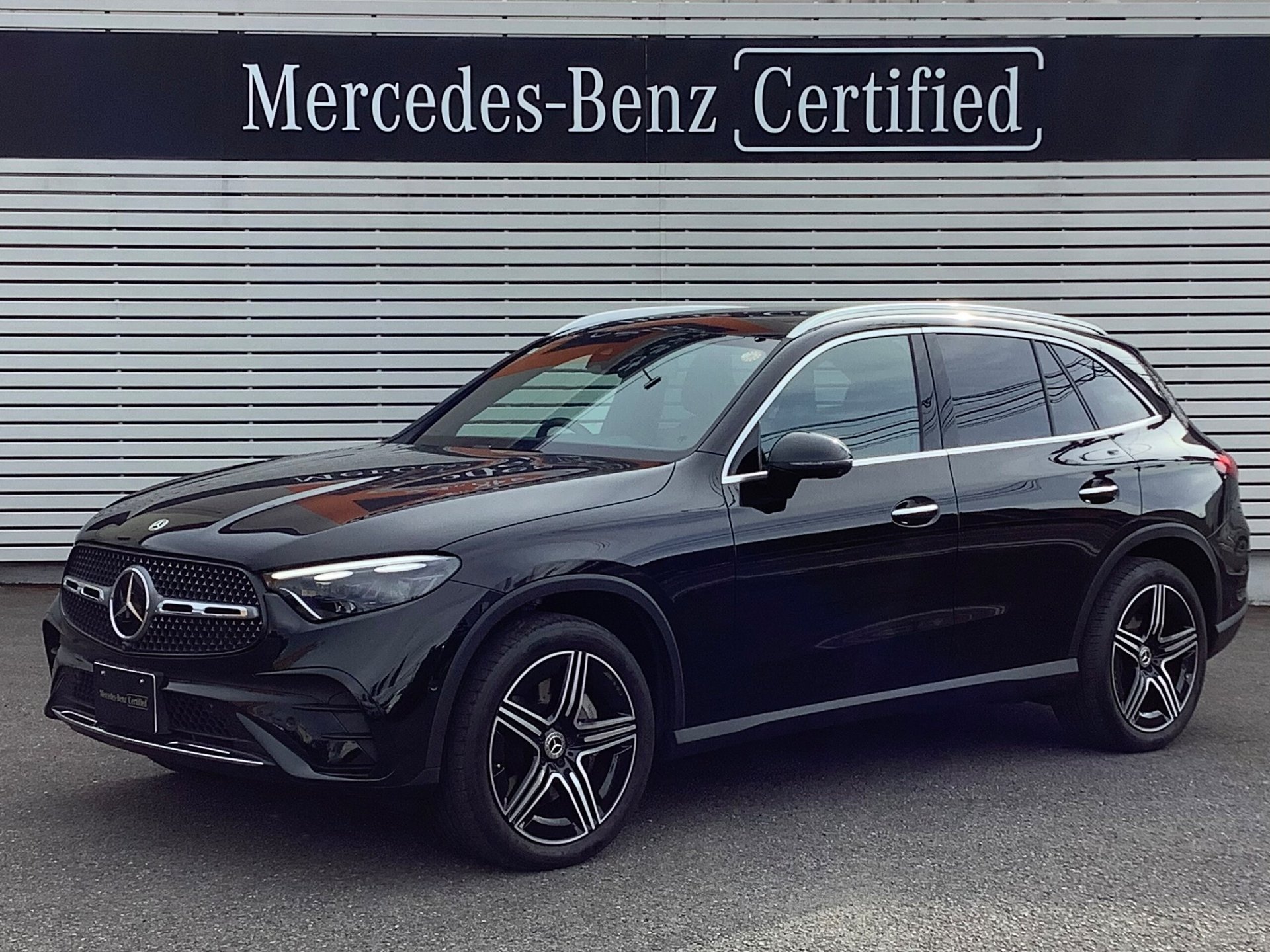 MERCEDES-BENZ GLC - View 1