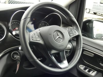 MERCEDES-BENZ V-CLASS - 8