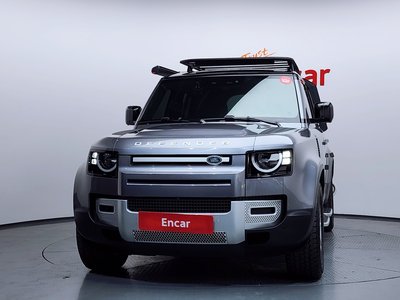 LAND ROVER DEFENDER - 2