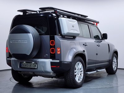 LAND ROVER DEFENDER - 3