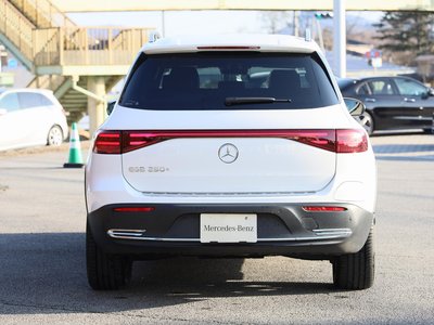 MERCEDES-BENZ EQB - 7