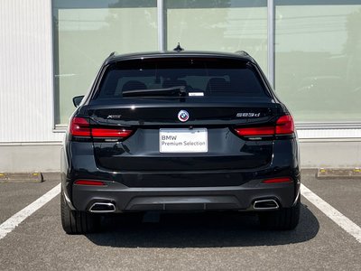 2022 BMW 5 SERIES TOURING photo 9