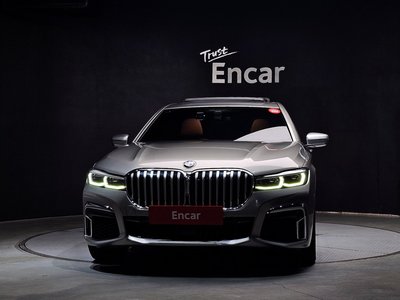 BMW 7 SERIES - 2