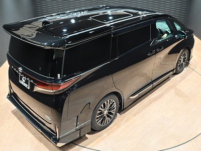 TOYOTA VELLFIRE - 8