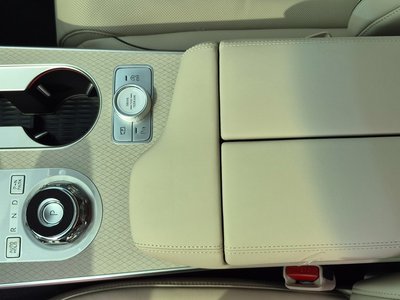 GENESIS GV80 - 4