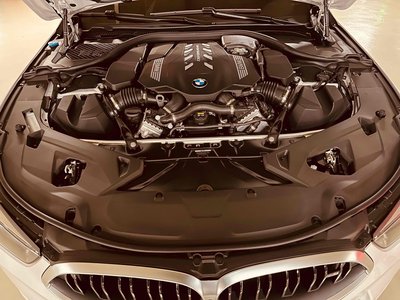 BMW 8 SERIES - 7