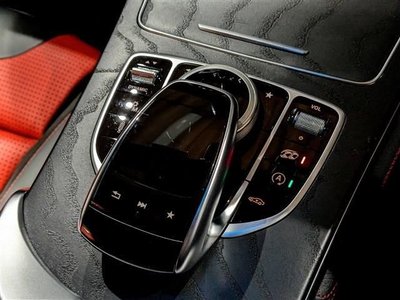 MERCEDES-BENZ GLC - 9